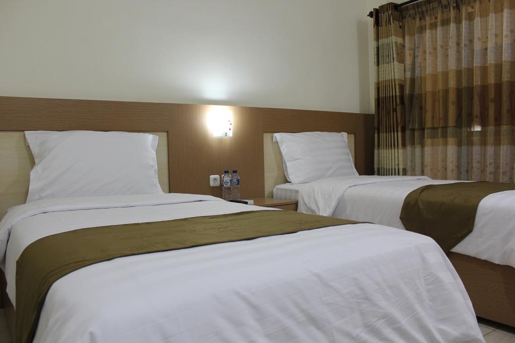 Morse Guest House Malang Exterior photo
